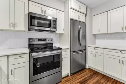 32 Center Avenue #3, Atlantic Highlands, NJ 07716 - Photo 7