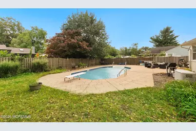 8 Meadowbrook Avenue, Eatontown, NJ 07724 - Photo 39
