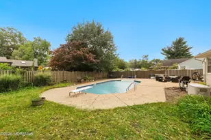 8 Meadowbrook Ave, Eatontown, NJ 07724 - Photo 39