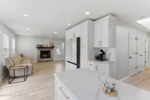 374 Mounts Mills Road E, Monroe Township, NJ 08831 - Photo 9