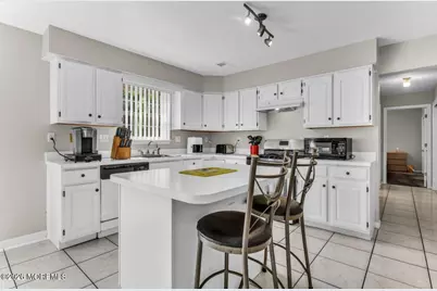 383 Meadowood Road, Jackson, NJ 08527 - Photo 11