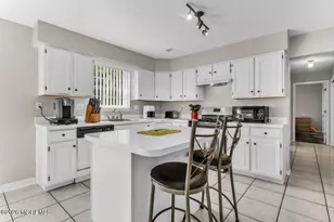 383 Meadowood Rd, Jackson, NJ 08527 - Photo 11