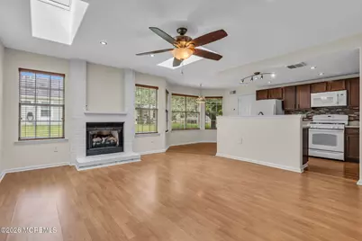 978A Thornbury Lane, Manchester Township, NJ 08759 - Photo 5