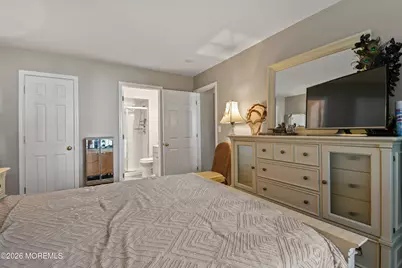 1301 Wellington Place, Aberdeen Township, NJ 07747 - Photo 19