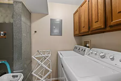 1301 Wellington Place, Aberdeen Township, NJ 07747 - Photo 13