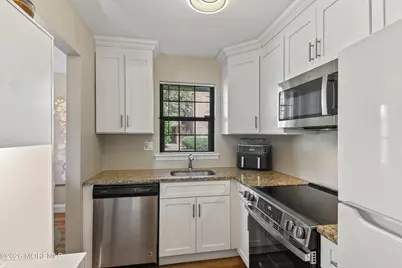 1301 Wellington Place, Aberdeen Township, NJ 07747 - Photo 9