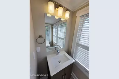 39 E Sunset Avenue, Red Bank, NJ 07701 - Photo 13