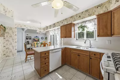 15 Cherry Bend Drive N, Howell Township, NJ 07731 - Photo 9
