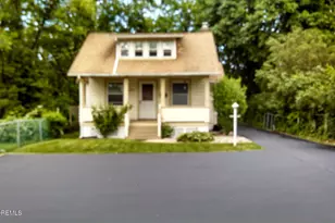 25 Oakwood Ave, Long Branch, NJ 07740 - Photo 17