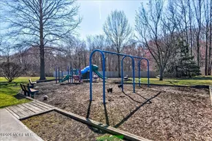 185 Pear Dr, Marlboro Township, NJ 07746 - Photo 37