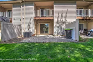 7 Stuart Dr, Freehold, NJ 07728 - Photo 27