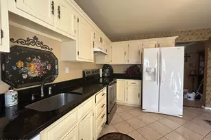 7 Reigate Ln, Manchester Township, NJ 08759 - Photo 9
