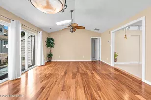 96 Tulip Ln, Freehold, NJ 07728 - Photo 7