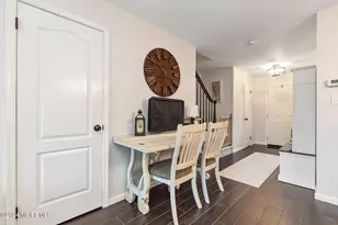 52 Aberdare Ct, Freehold, NJ 07728 - Photo 7