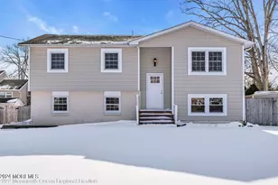 27 Oak Leaf Ln, Toms River Township, NJ 08755 - Photo 3