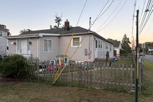 137 Port Monmouth Rd, Keansburg, NJ 07734 - Photo 3