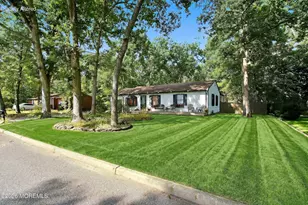 726 Lake Barnegat Dr N, Lanoka Harbor, NJ 08734 - Photo 1