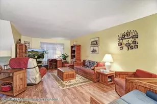 603 Holly Dr, Perth Amboy, NJ 08861 - Photo 3