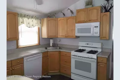 61 Fielder Avenue #2ND FL, Seaside Heights, NJ 08751 - Photo 3