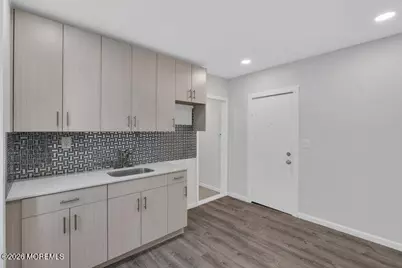 26 Navesink Avenue #5, Highlands, NJ 07732 - Photo 11