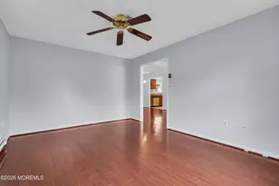 452 Roxbury Ln, Monroe Township, NJ 08831 - Photo 11