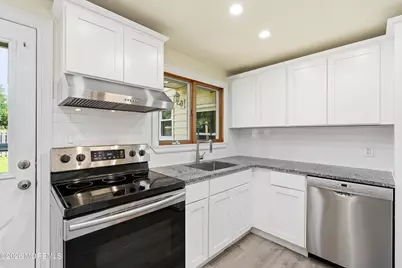 119 Court Drive, Shrewsbury, NJ 07702 - Photo 15