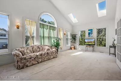 10 Huxley Court, Marlboro Township, NJ 07746 - Photo 15