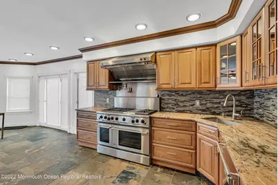370 W Park Avenue, Oakhurst, NJ 07755 - Photo 9