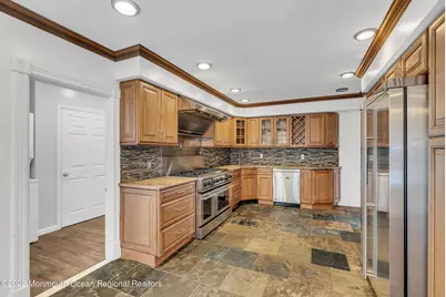 370 W Park Avenue, Oakhurst, NJ 07755 - Photo 11