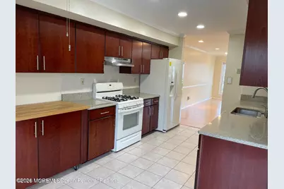 79 Dartmouth Place, Morganville, NJ 07751 - Photo 7