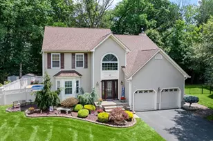 45 Woodruff Dr, Matawan, NJ 07747 - Photo 1