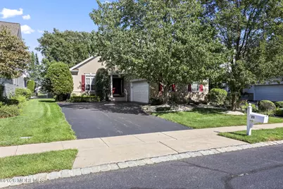 23 W Parsonage Way, Manalapan Township, NJ 07726 - Photo 35