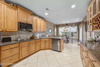 23 W Parsonage Way, Manalapan Township, NJ 07726 - Photo 11