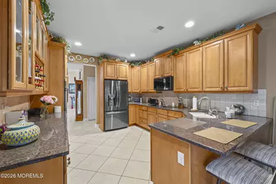 23 W Parsonage Way, Manalapan Township, NJ 07726 - Photo 15