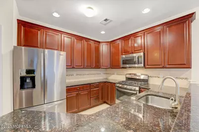 28 Santa Rosa Lane, Tinton Falls, NJ 07753 - Photo 9