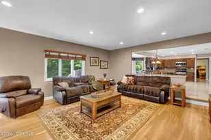 46 Heather Dr, Manalapan Township, NJ 07726 - Photo 13