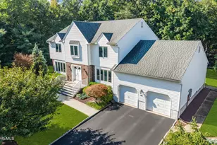 46 Heather Dr, Manalapan Township, NJ 07726 - Photo 1
