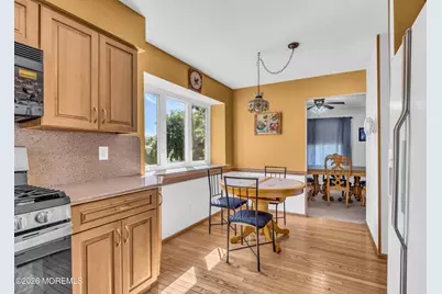 27 Cherry Bend Drive N, Howell Township, NJ 07731 - Photo 5