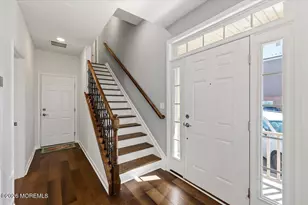 17 Cortland Ct, Livingston, NJ 07039 - Photo 3