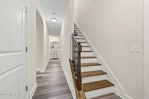 25 Emily Ct, Hazlet Township, NJ 07730 - Photo 1