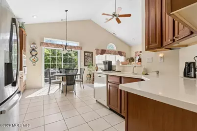 4 Gainsborough Court, Manalapan Township, NJ 07726 - Photo 15