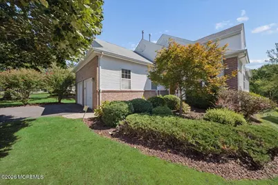 4 Gainsborough Court, Manalapan Township, NJ 07726 - Photo 3