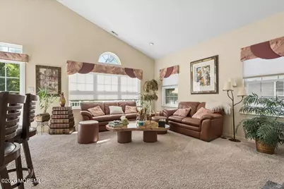 4 Gainsborough Court, Manalapan Township, NJ 07726 - Photo 21