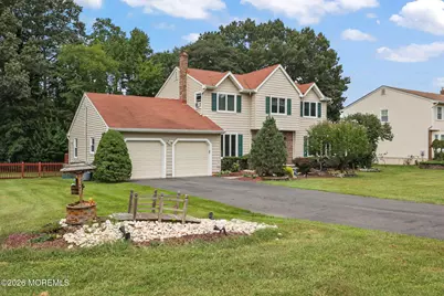 6 Grant Road, Manalapan Township, NJ 07726 - Photo 5