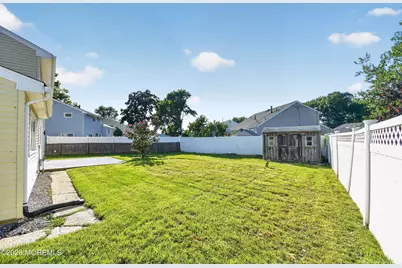 21 Monmouth Street, Hazlet Township, NJ 07730 - Photo 25