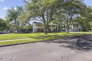 1 Kings Ct, Jackson, NJ 08527 - Photo 3