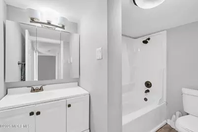 134 Oxonia Avenue, Neptune Township, NJ 07753 - Photo 15