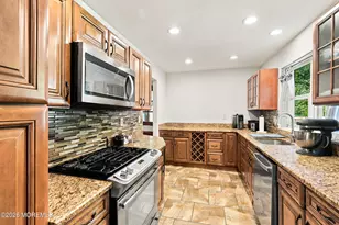 6 Standish Dr, Ocean Twp, NJ 07712 - Photo 9