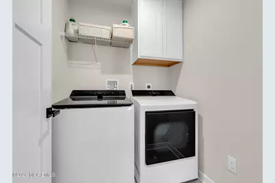 36 Charleston Street, Farmingdale, NJ 07727 - Photo 31