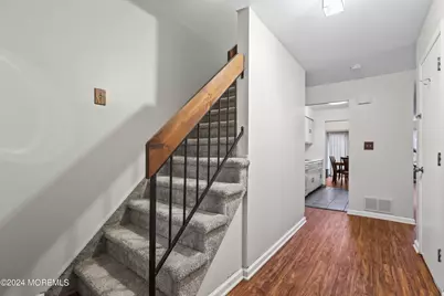 110 Bowne Court, Matawan, NJ 07747 - Photo 3